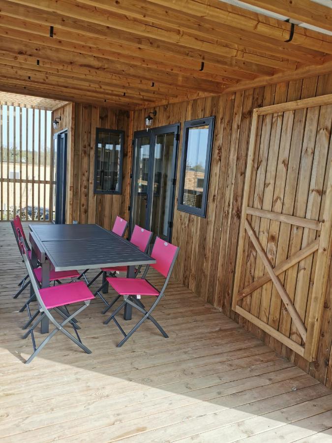 Le Village De Cottages - Le Pole Du Cheval Et De L'Ane Lignieres  Exterior photo