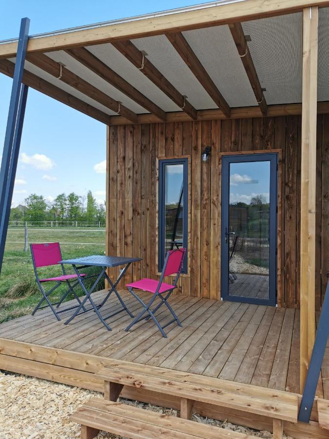Le Village De Cottages - Le Pole Du Cheval Et De L'Ane Lignieres  Exterior photo