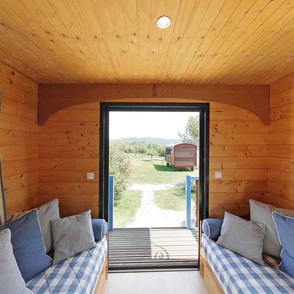 Le Village De Cottages - Le Pole Du Cheval Et De L'Ane Lignieres  Exterior photo